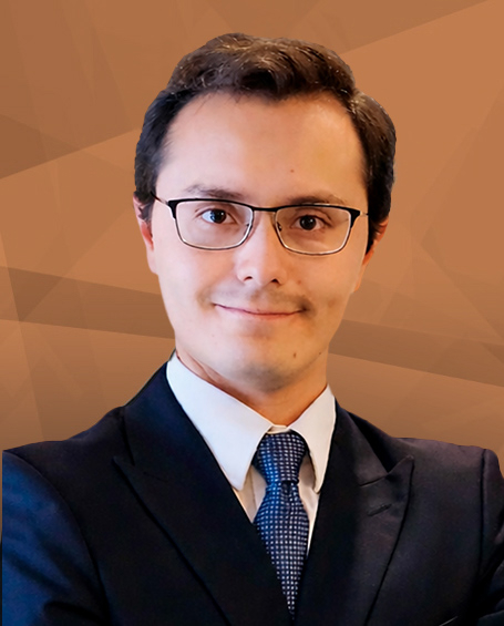 Carlos  Garcés<br> <hr> Paralegal Photo